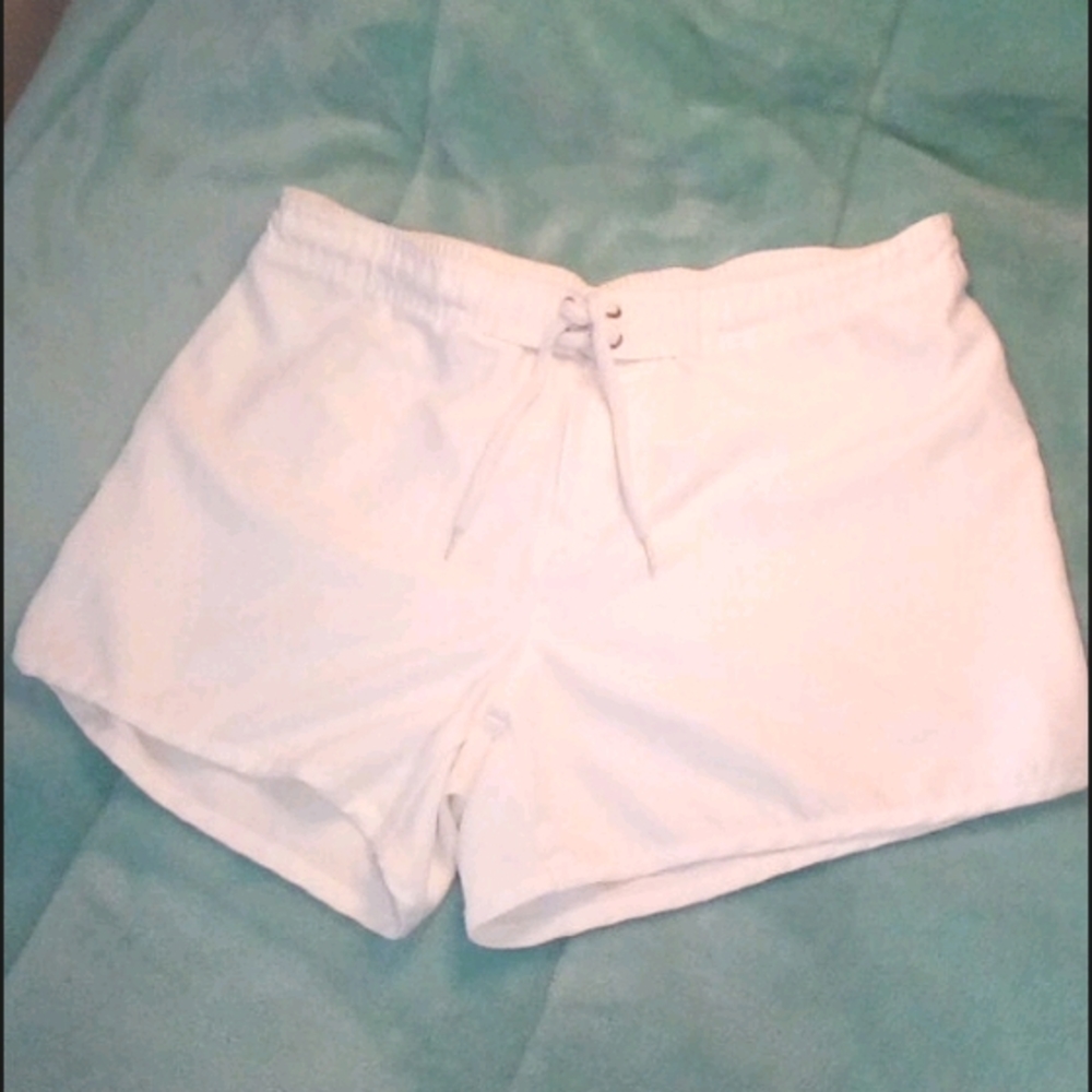 Cute White Summer Shorts🌺🍒👙😎